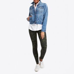 Spanx Look at Me Now Seamless Leggings